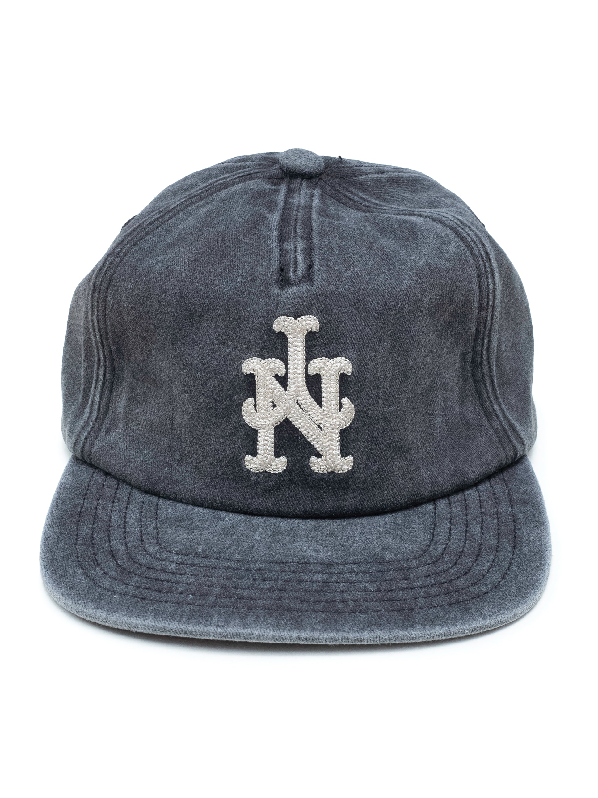 Upside down best sale yankees logo hat